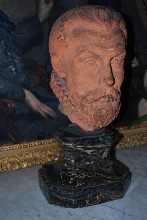 Busto in terracotta del XVII secolo, probabilmente l'ammiraglio De Coligny