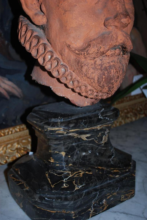 Busto in terracotta del XVII secolo, probabilmente l'ammiraglio De Coligny