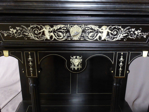 Buffet formante un mobile in ebano, periodo Napoleone III