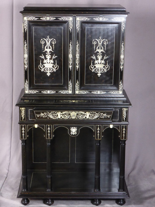 Buffet formante un mobile in ebano, periodo Napoleone III