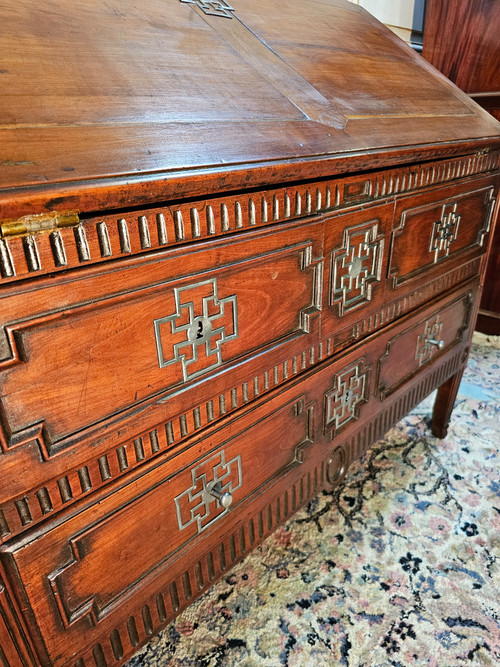 Scriban 18th in cherrywood from the Louis XVI period