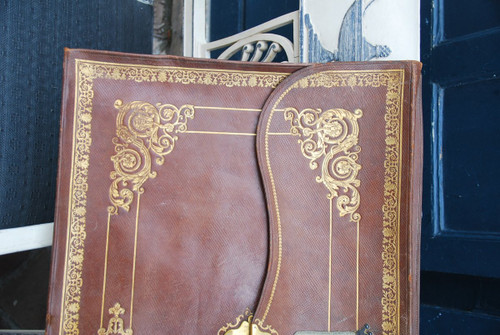 Wichtige Lederbrieftasche im XVIII-Stil