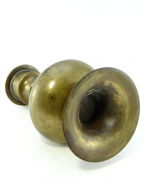 India, metà del XX secolo, Vaso in bronzo.