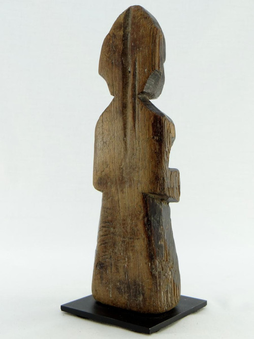 India, XIX secolo o prima, statuetta di divinità in legno intagliato.