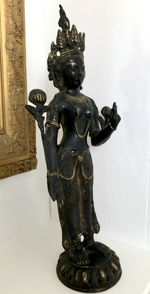 Tibet, prima metà del XX secolo, statuetta di Tara in bronzo.