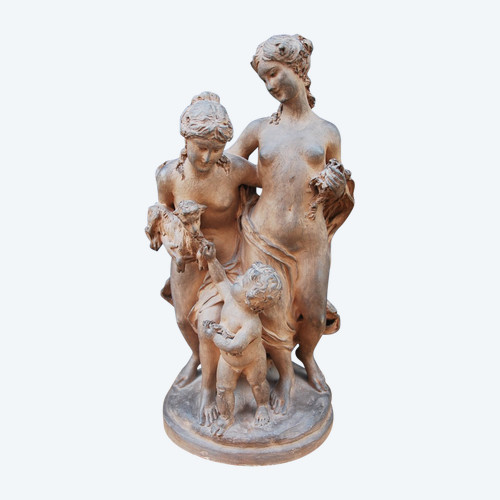 Donne originali in terracotta in stile antico