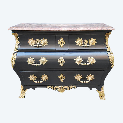 Commode Tombeau Laquée Noir, Bronzes C Couronné Epoque Louis XV