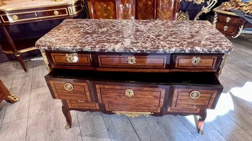 Commode époque Transition Louis XV / Louis XVI