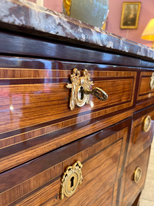 Commode époque Transition Louis XV / Louis XVI