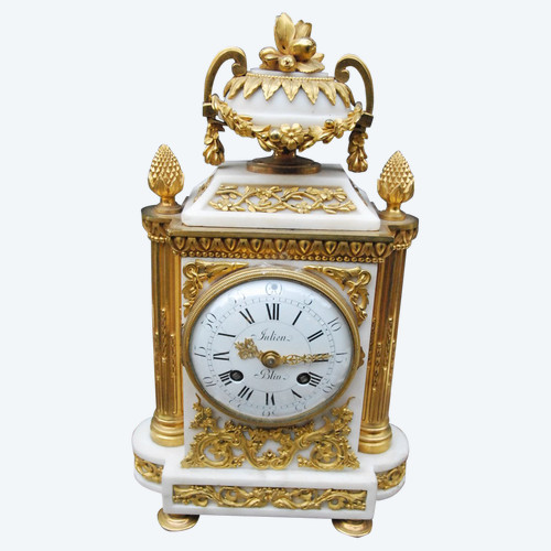 Marble and bronze clock, Louis XVI period