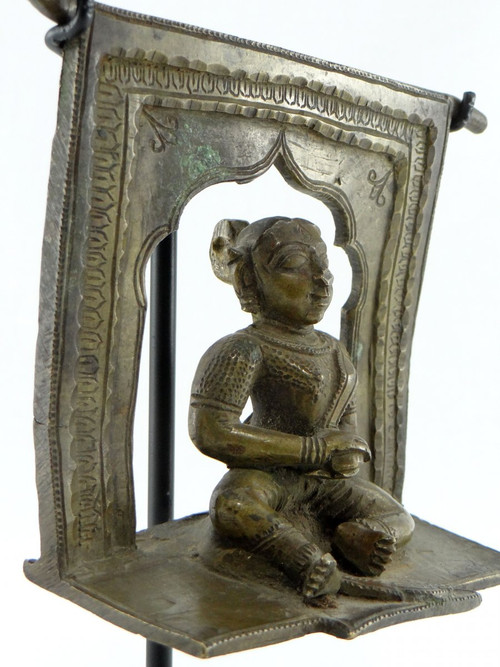 India, 19th Century, Small Bronze Hindu Altar Representing A Divinity.