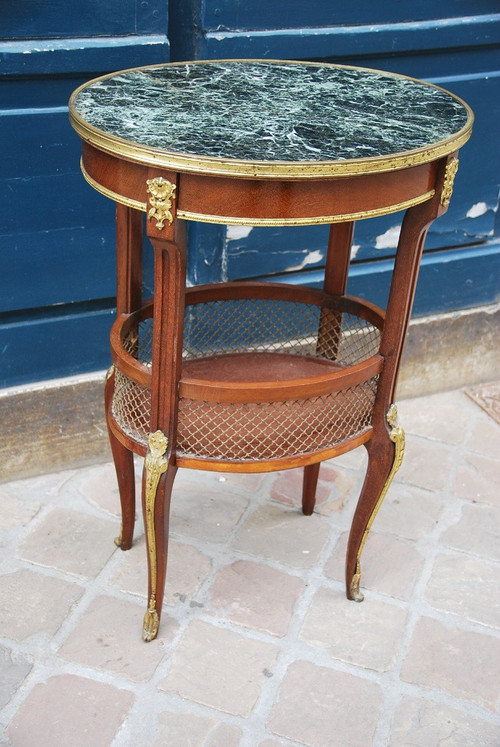 Kleiner Salontisch Im Stil von Louis XVI