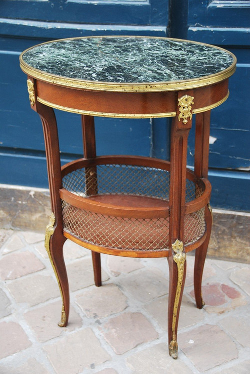Kleiner Salontisch Im Stil von Louis XVI