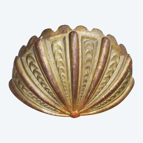 Importante Applique En Bois Doré En Forme De Conque