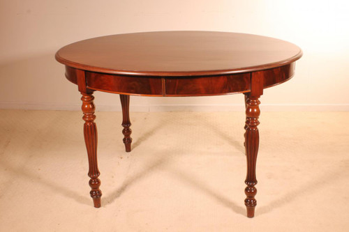 Mahogany Table Polished Au Tampon Française 19 ° In The Shape Of An Ellipse