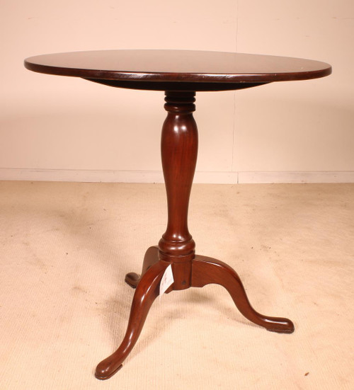 English Pedestal Table 19th In Mahogany
