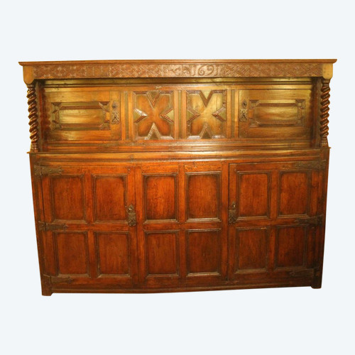 Buffet Anglais Periode James II 17° Siècle En Chêne