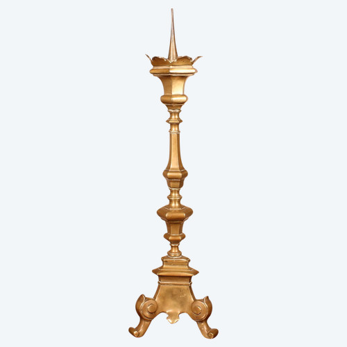 17th Century Italian Candlestick In Bronze