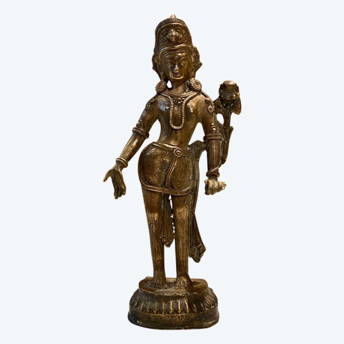 Tibet, First Half Of The 20th Century, Statuette Of Tara In Bronze.