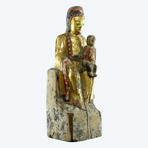 China, Late Ming Period, Beginning Qing Period, XVIIth Century, Kouan Yin Statue In Lacquered And Gilded Wood.
