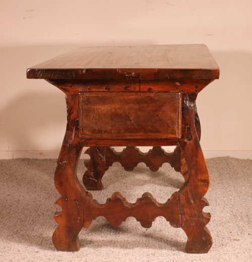 Table Espagnole 17° Siècle En Noyer