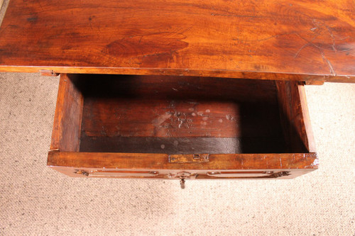 Table Espagnole 17° Siècle En Noyer
