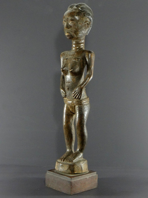 Costa d'Avorio, popolo Baoulé, circa 1950, statua femminile Baoulé o Abron.