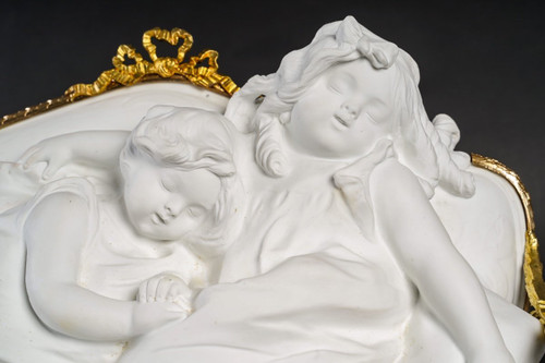 Sculpture En Biscuit Et Bronze Doré Art Nouveau