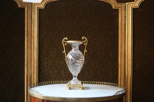 Vase d'époque Charles X en cristal et bronze doré.