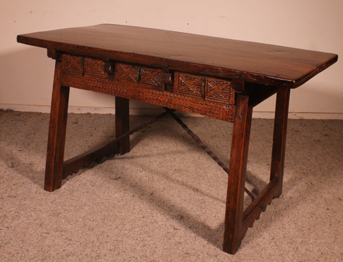 Table Espagnol Du 17° Siècle Trois Tiroirs En Châtaignier
