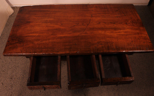 Table Espagnol Du 17° Siècle Trois Tiroirs En Châtaignier