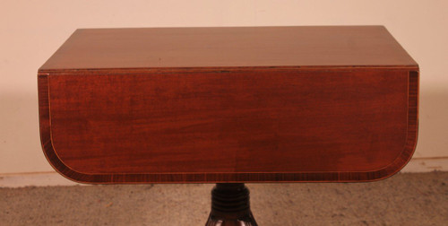 Petite Table à Rabat Pembroke début Du 19° Siècle En Acajou