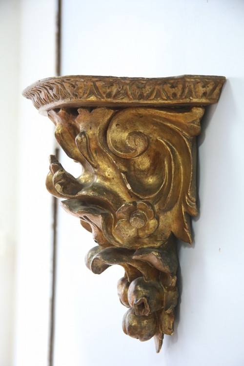 Console d’applique en bois sculpté et doré de style Baroque, Espagne, début XXème