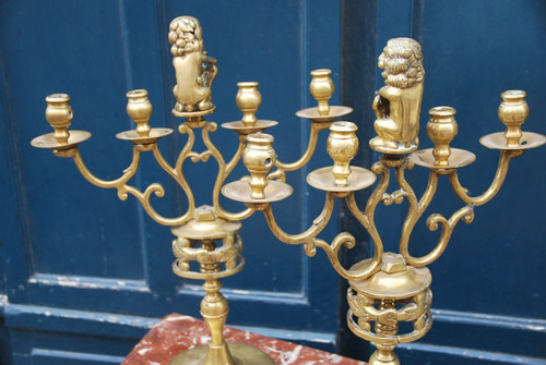 Coppia Di Candelieri In Bronzo Con Stemmi Di Amsterdam