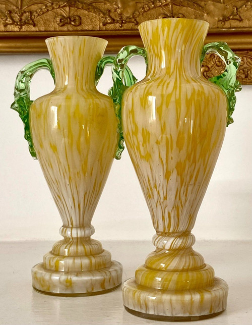 France, Années 1920/1940, Dans l'Esprit De Clichy, Paire De Vases En Verre Soufflé.
