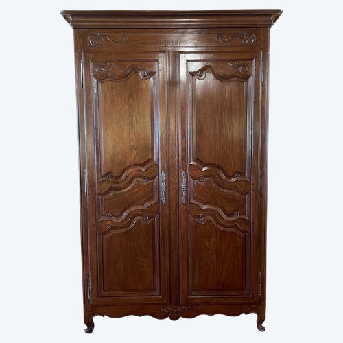 Armadio in rovere Luigi XV del XIX secolo