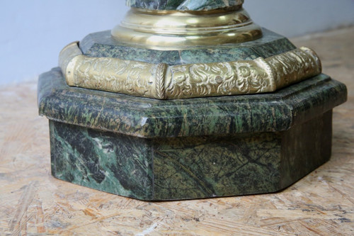 Tavolo con piedistallo in stile impero in marmo verde e intarsio di marmo