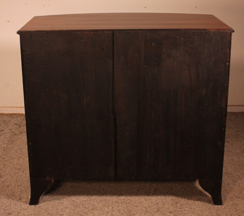 Commode Bombée Circa 1800 En Acajou