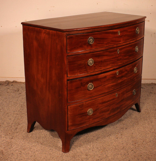 Commode Bombée Circa 1800 En Acajou
