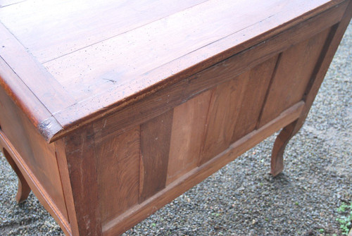 Commode Sauteuse En Noyer D époque Louis XV