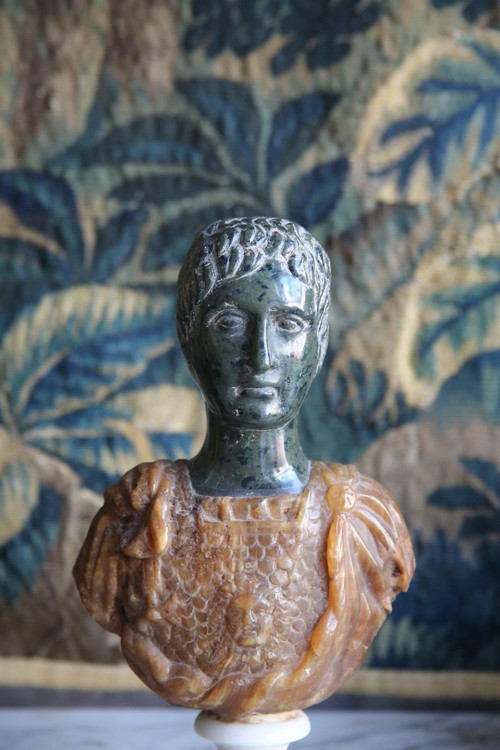 Antique-style marble bust of an emperor, 20th century