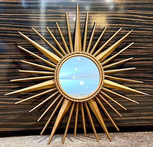 France, Années 1960, Miroir En Métal Doré De La Maison Chaty à Vallauris.