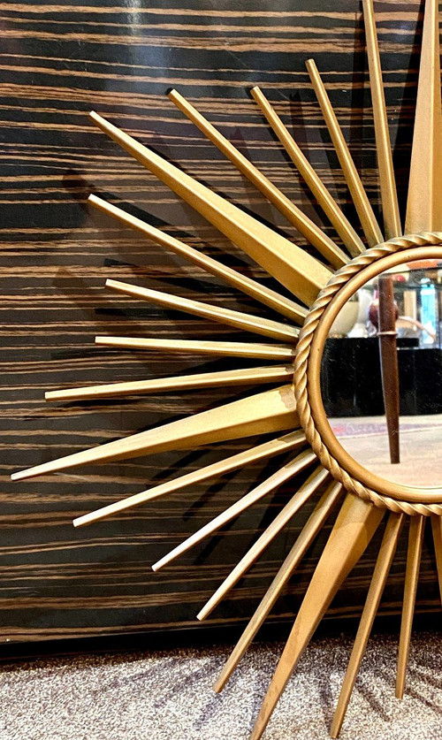 France, Années 1960, Miroir En Métal Doré De La Maison Chaty à Vallauris.
