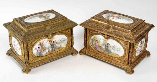 Importante Paire De Coffrets A Bijoux En Bronze Doré Et Plaques En Porcelaine XIXème Siècle