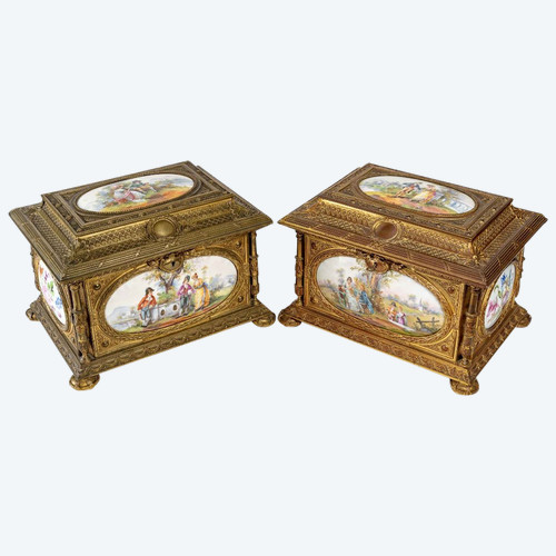 Importante Paire De Coffrets A Bijoux En Bronze Doré Et Plaques En Porcelaine XIXème Siècle