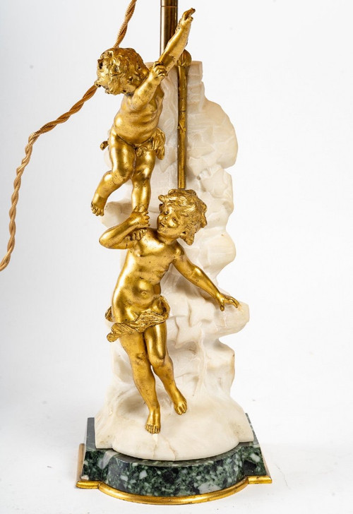 Lampada in bronzo dorato e marmo bianco Fin XIXème Siècle