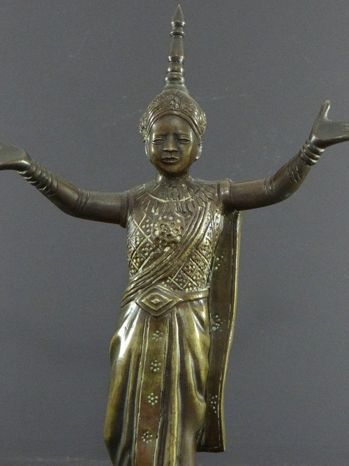 Thailand, Early 20th Century, Traditional Bronze Dancer Statue.