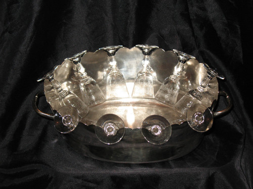 Rafraichissoir Verrière aus versilbertem Metall und 10 gravierte Kristallgläser im Stil Louis XVI.