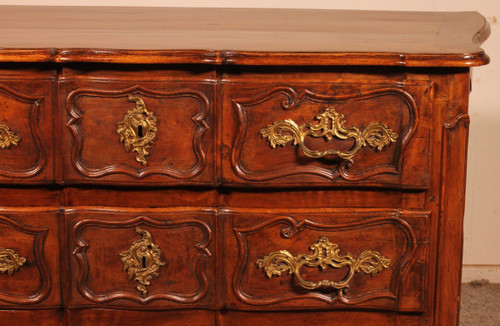 Commode Arbalète En Noyer 18° Siècle Louis XV