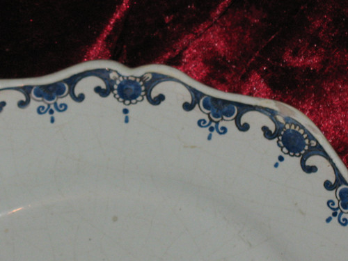 Lille earthenware plate, early 18th century, floral design